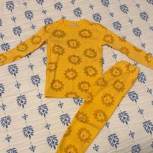 Hanna Andersson Yellow Lion Print Pajama Set